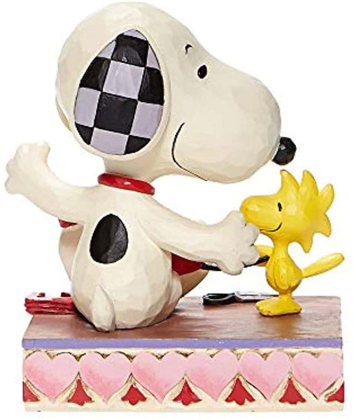 Peanuts by Jim Shore Snoopy with Hearts Garland Figurine